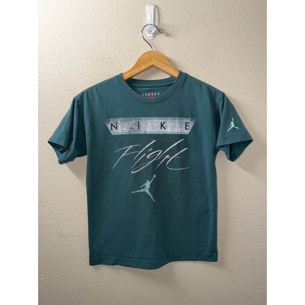 Boys Nike Air Jordan Shirt Size Medium